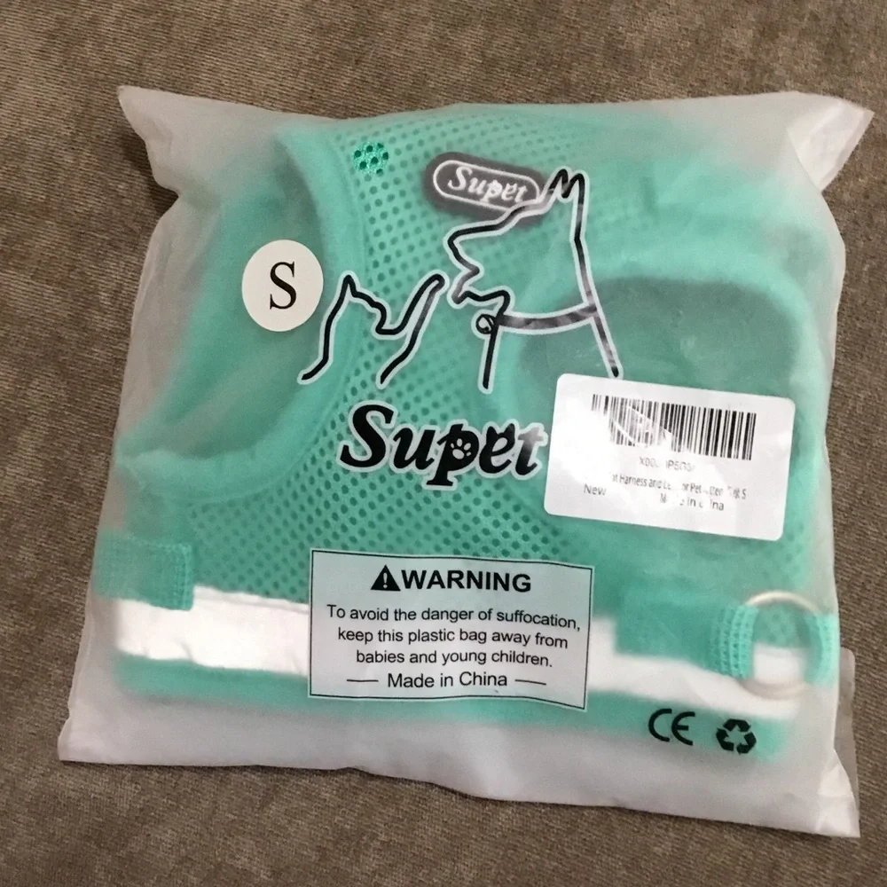 Supet turquoise step in cat harness & leash, NIB.